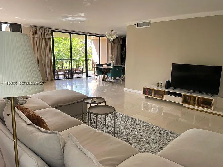 10175 Collins Ave #208 — Photo 3