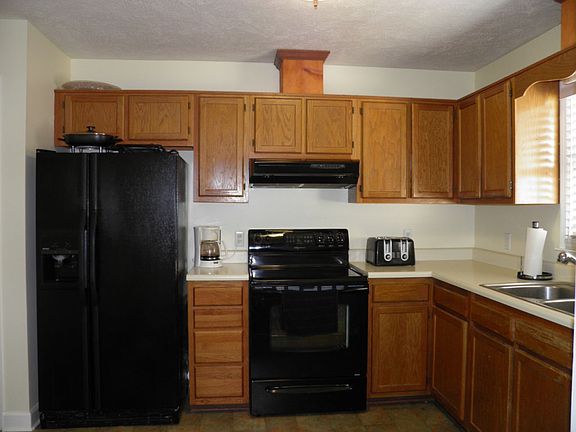4th image of 1414 E 11th St