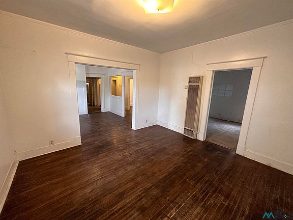 5th image of 208 N Kansas Ave