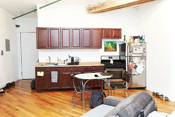 Rented by In Haus LLC | media 2