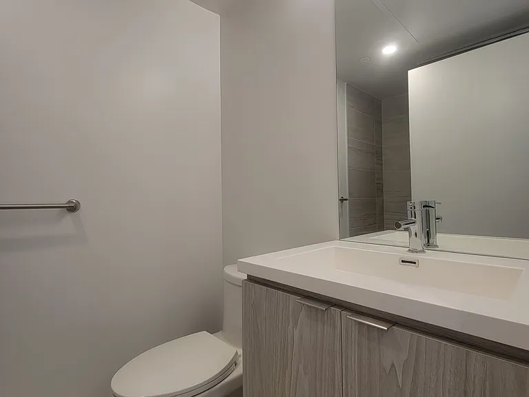 55 Cooper St #4716 — Photo 10