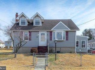 52 S Oak Ave, Mount Ephraim, NJ