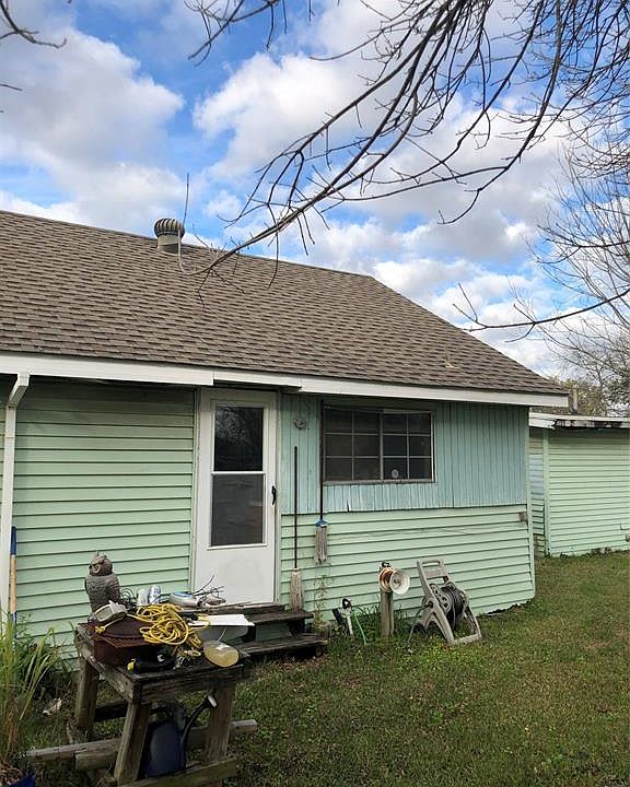 1st image of 2923 3rd Ave N