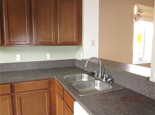 4th image of 3007 N Evergreen Cir