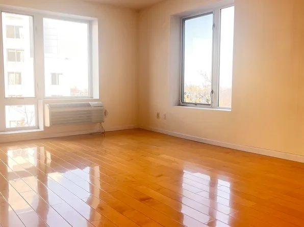 112-02 Northern Blvd #3E, Corona, NY 11368