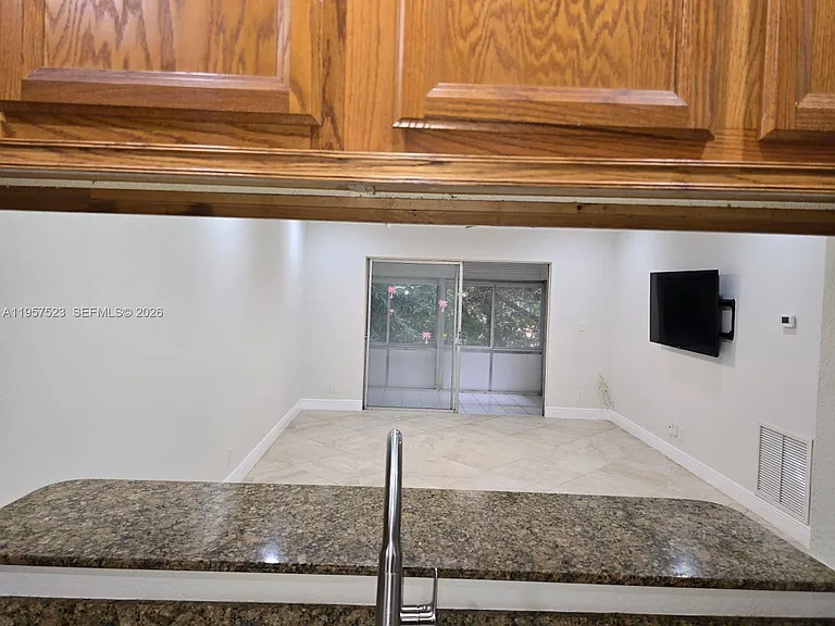 5151 W Oakland Park Blvd #303 — Photo 15