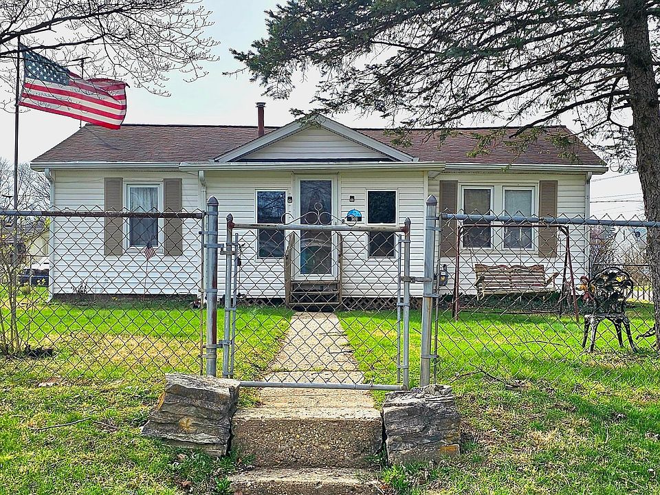 1st image of 301 Witte St