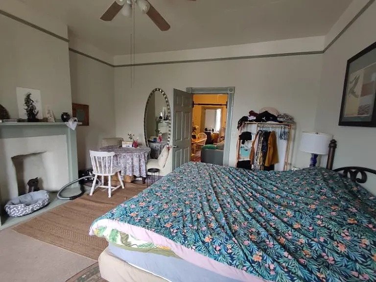320 W Hall St #B — Photo 15