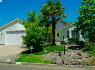 193 Rainbow Ridge Ave, Roseburg, OR 97471