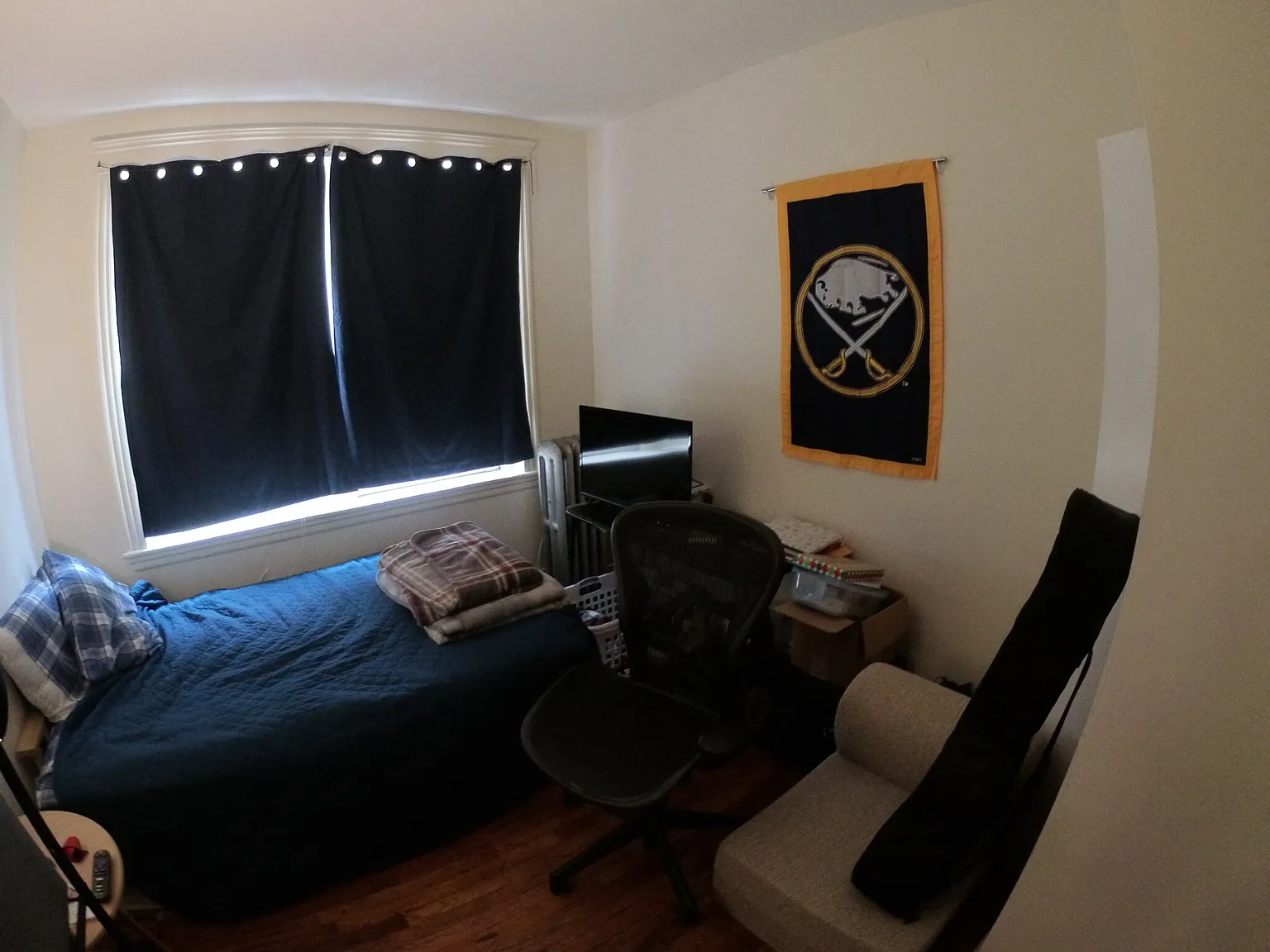 2 bed, 999 sqft, $2,400 — Photo 4