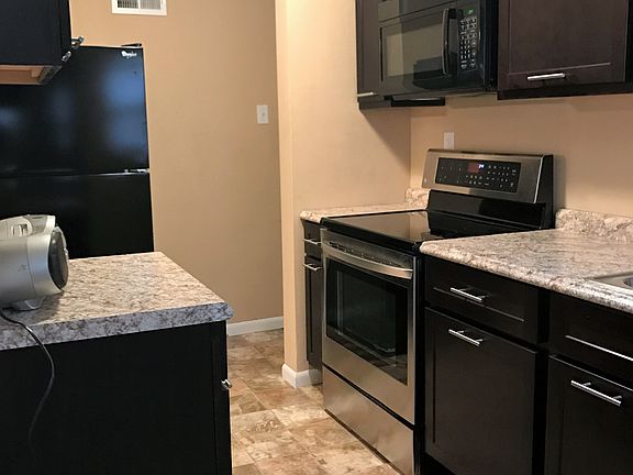 2nd image of 3960 Thomas Dr