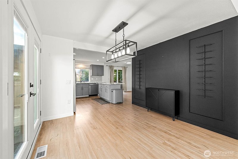 5th image of 18215 SE 261st Court