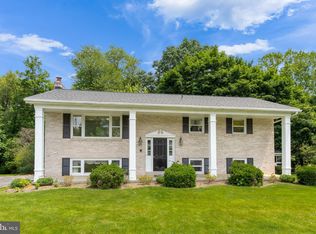 3059 Essex Pl, Lancaster, PA 17601