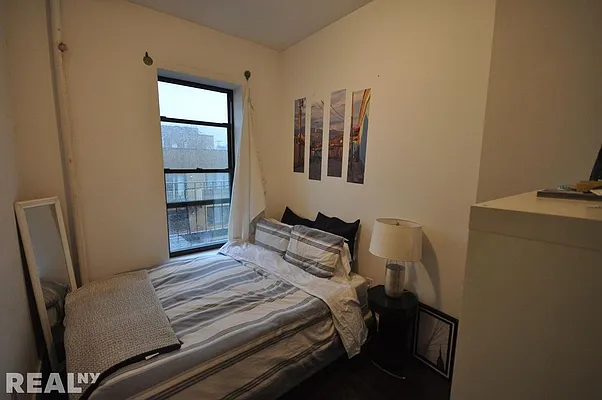 Rented by REAL New York | media 22