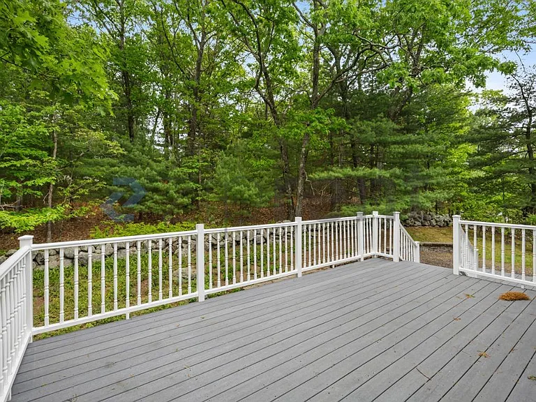 174 Fox Hill Rd — Photo 36