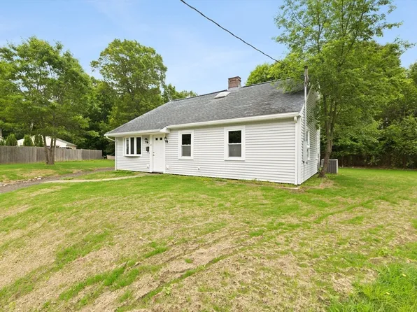 69 Laarhoven Ter, Stoughton, MA 02072
