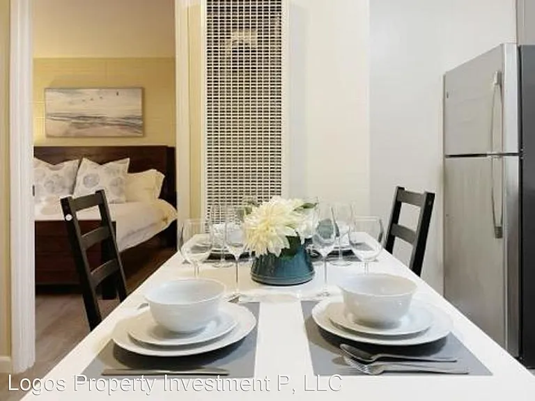 Curtner Apartments — Photo 15