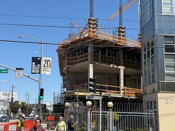 5th image of 301 Rhode Island St #B19
