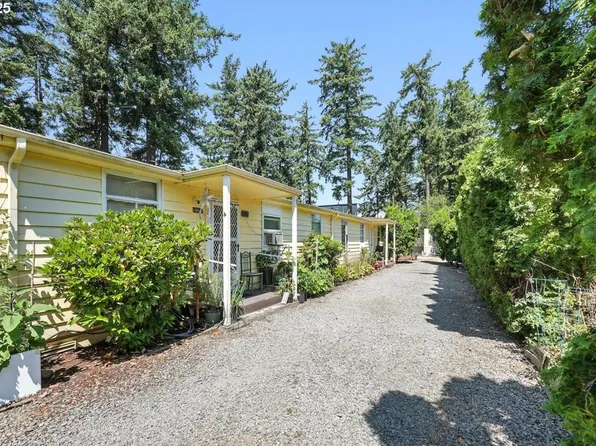 18427 SE Yamhill St, Portland, OR 97233