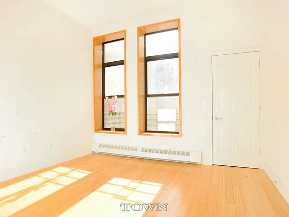 3rd image of 24 W 127th St APT 1