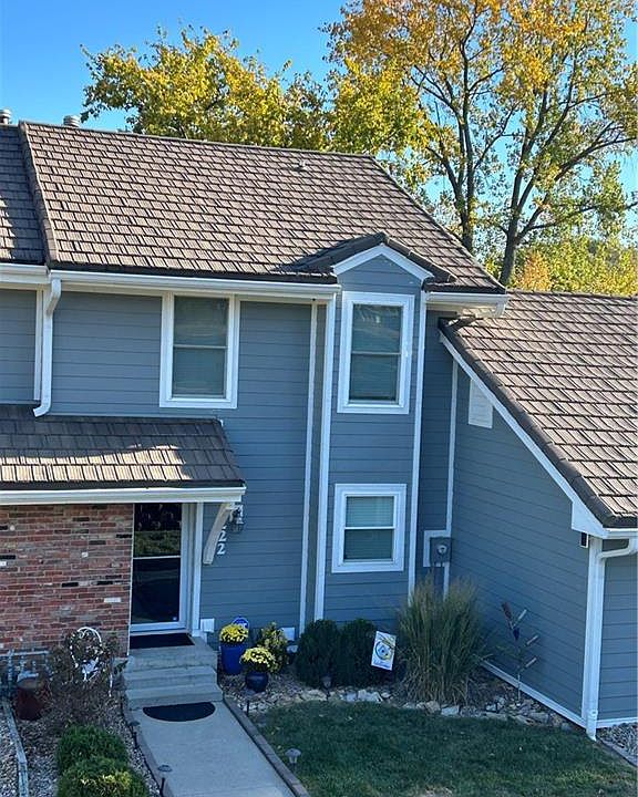 1st image of 222 NE Bayview Dr