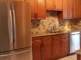 111 Woodmere Dr, Parlin, NJ 08859