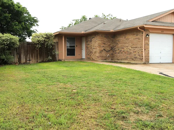 3411 Stonewall Ln, Fort Worth, TX 76123