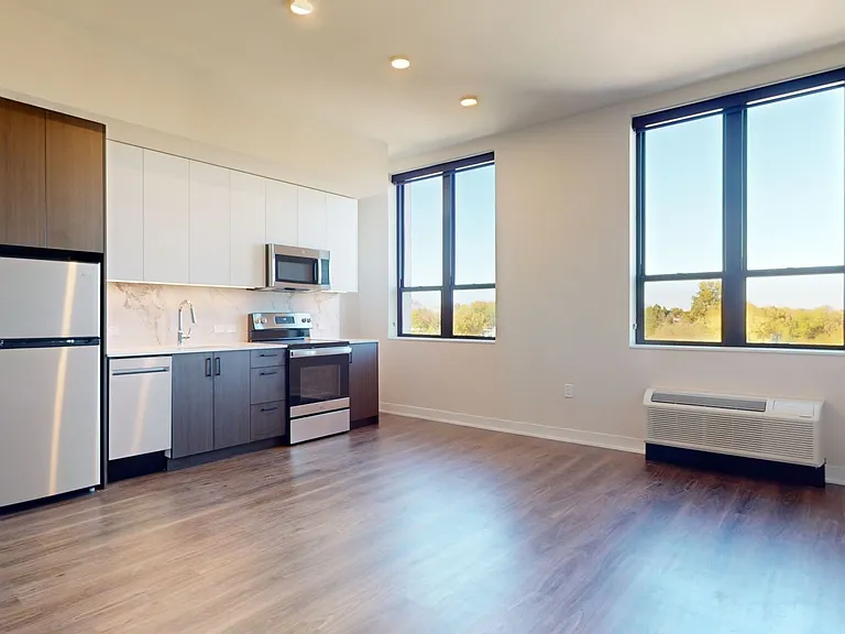 Dining/Living room