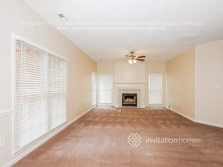 8728 Oakham St — Photo 2