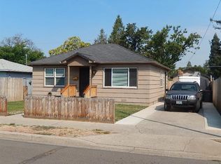 1044 W 13th St, Medford, OR 97501