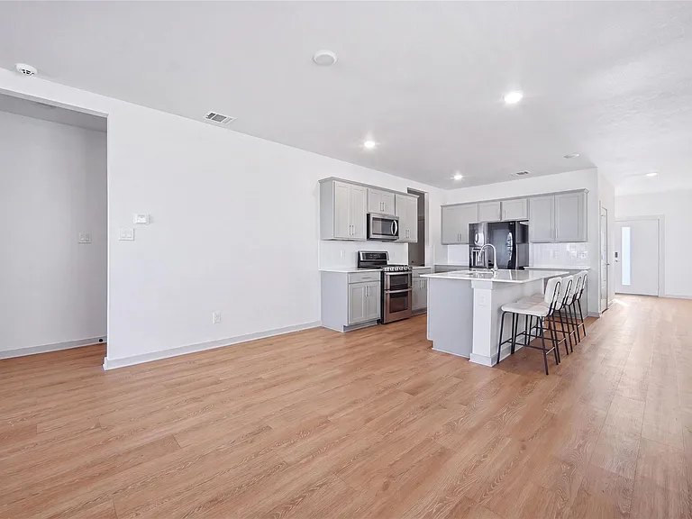 515 Millbrook Blvd — Photo 8
