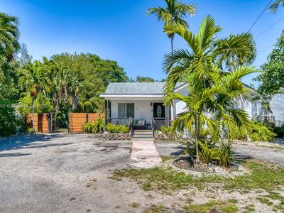 555 NW 88th St, Miami, FL, 33150