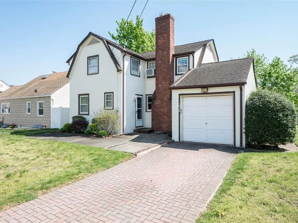 1016 Mayfair Road, Baldwin, NY 11510