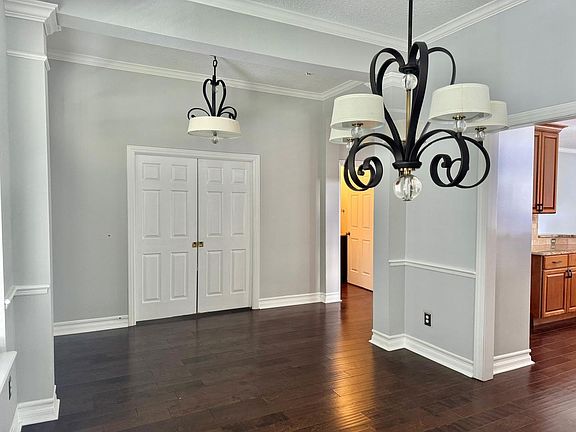 4th image of 613A-613A Teal Ave #C