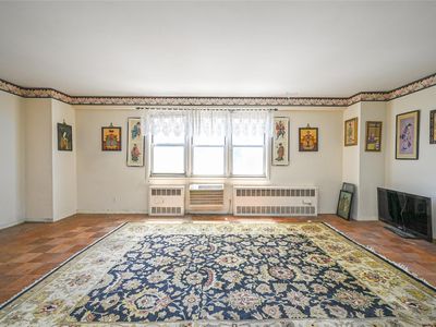 86-15 Broadway #14F, Queens, NY, 11373