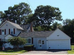 215 School St, East Hartford, CT 06108