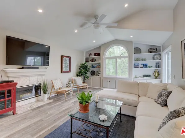 22348 Heritage Pass Pl, Chatsworth, CA 91311
