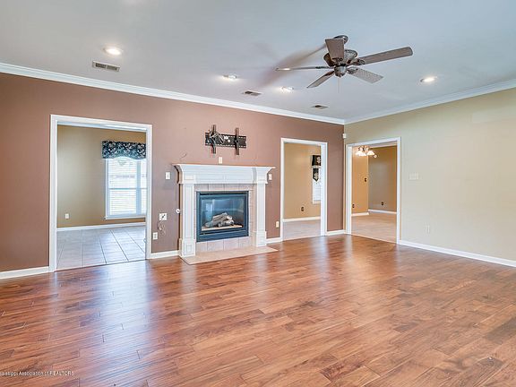 5th image of 6330 Darren Dr
