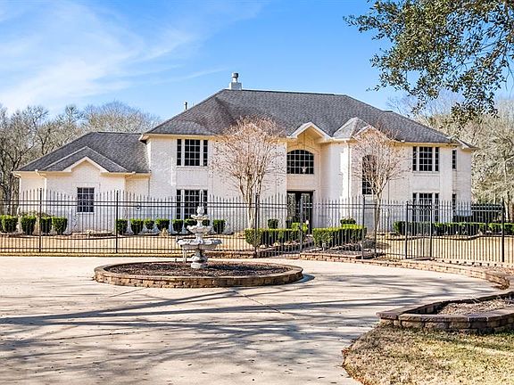 2nd image of 223 Star Lake Dr