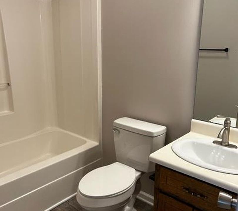 1st image of 2203B Pulaski Cir