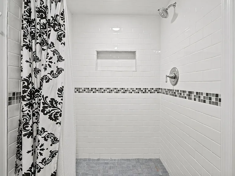 7200 Carol Ln — Photo 21
