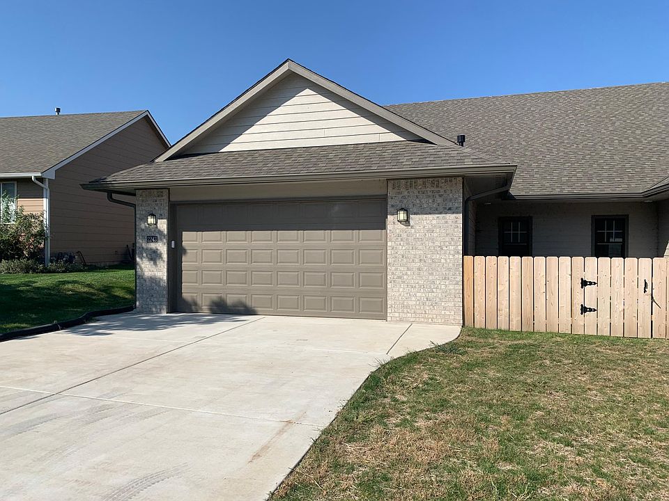 2243 N Shefford Cir, Wichita, KS 67205 | Zillow