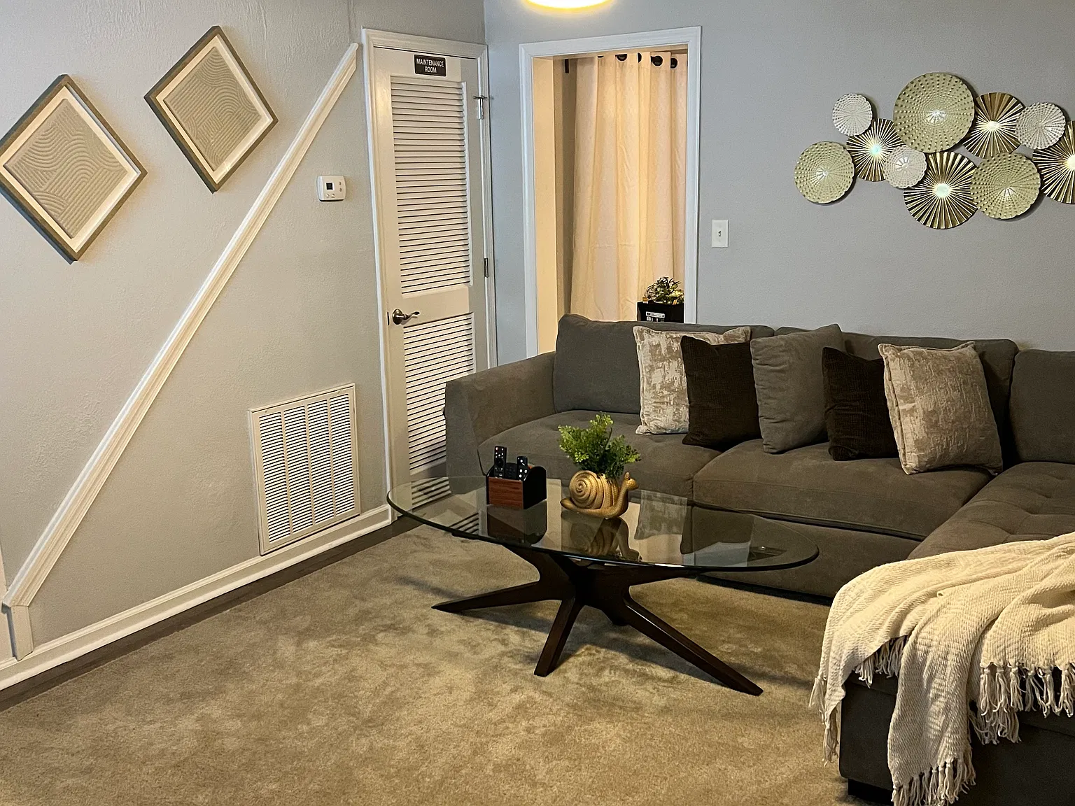 3864 Peterson St — Photo 1