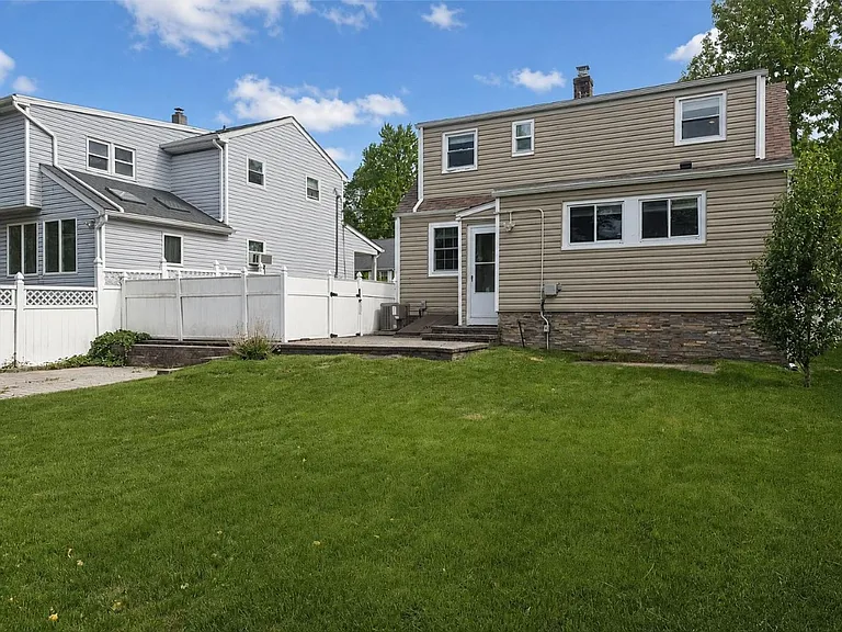 171 New York Ave — Photo 18