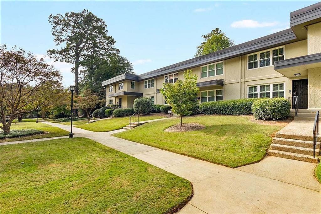 323 Lakemoore Dr NE #E, Atlanta, GA 30342 | Zillow