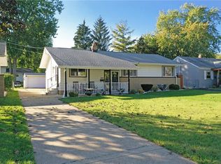 5898 Porter Rd, North Olmsted, OH 44070