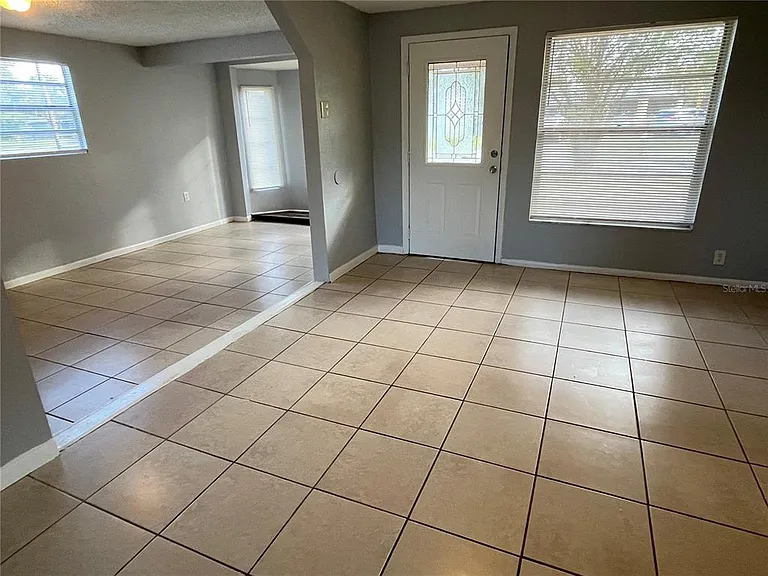 146 Bob Thomas Cir — Photo 5