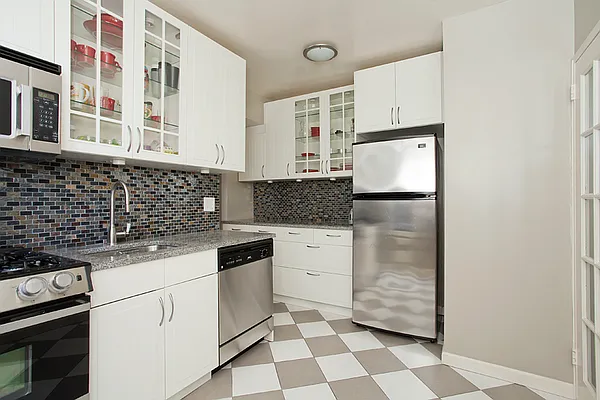 Sold by Brooklyn Hearth Realty | media 15
