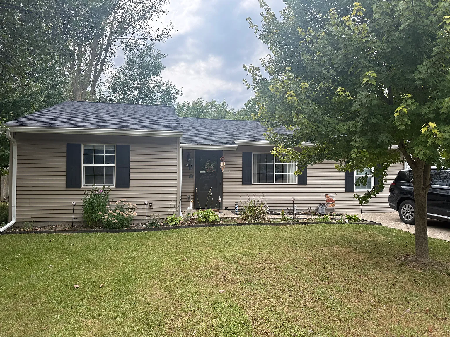 4 bed, 1308 sqft, $1,695 — Photo 1