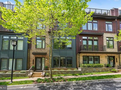 10010 Laureate Way, Bethesda, MD, 20814